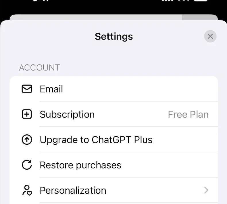 Настройки ChatGPT на iPhone: статус Free Plan и переход к подписке Plus